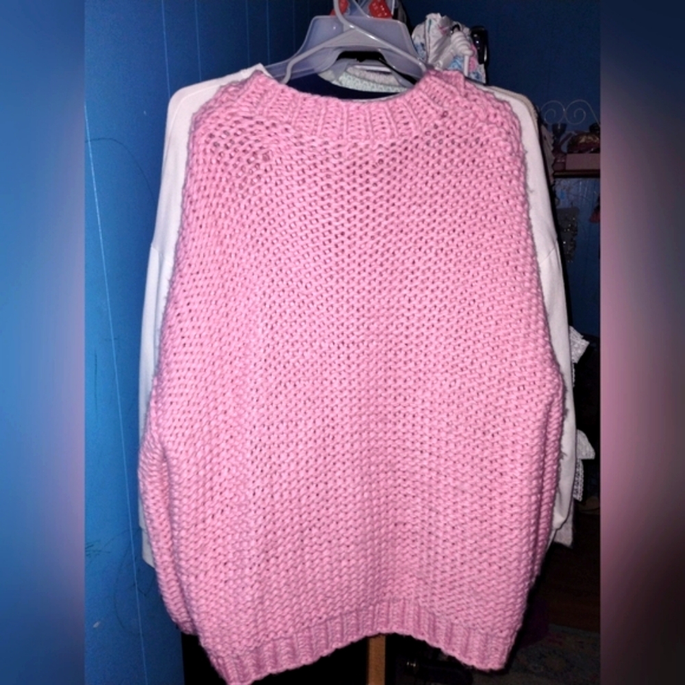 POL Pink Pom Heart Oversized Crochet Sweater NWOT - Picture 4 of 4